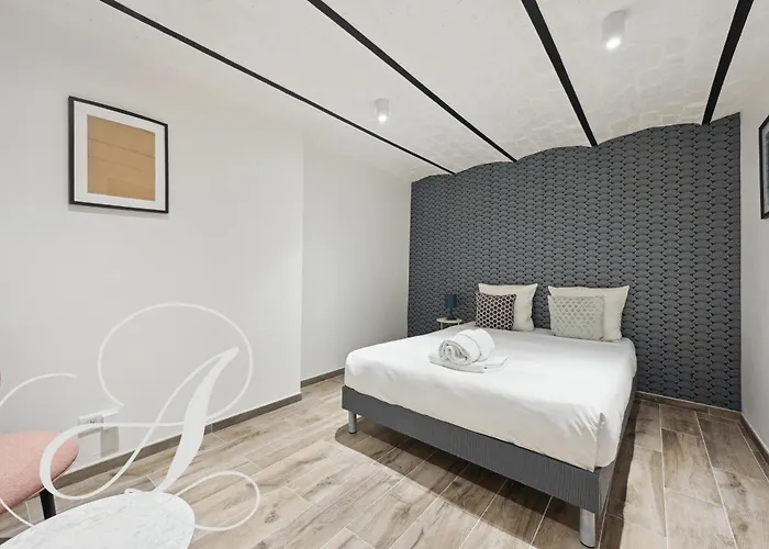 Appartement à 2 Chambres à Coucher